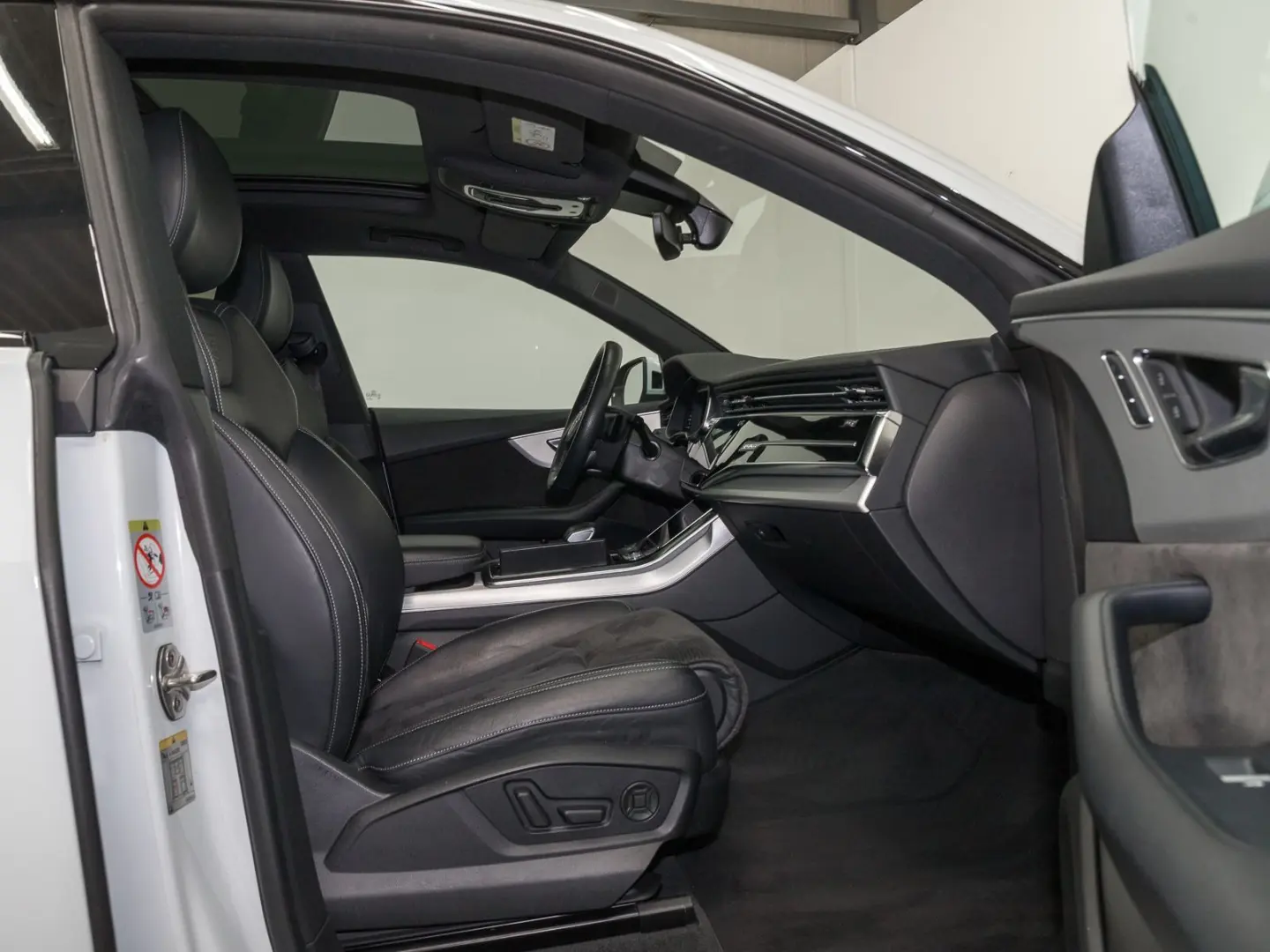 Q8 50 TDI quattro 3x S LINE ASSIST AHK BuO ST.HE