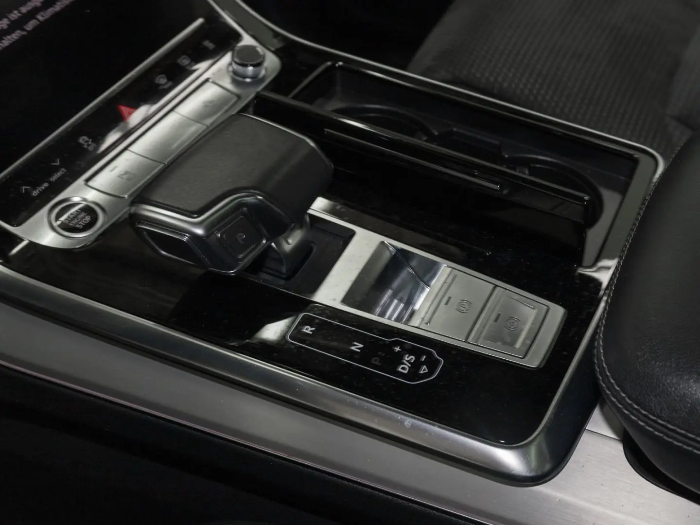 Q8 50 TDI quattro 3x S LINE ASSIST AHK BuO ST.HE