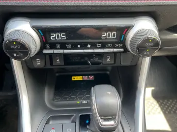 RAV 4 Plug-in-Hybrid *LED*CarPlay*CAM*SHZ-hi*