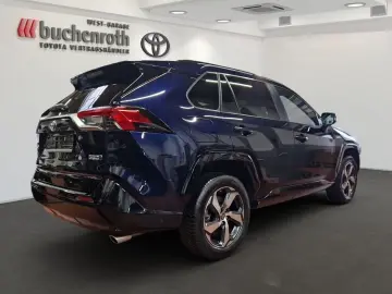 RAV4 Plug-in Hybrid 4x4 + Technik Paket