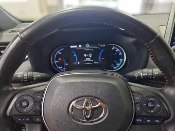 RAV4 Plug-in Hybrid 4x4 + Technik Paket