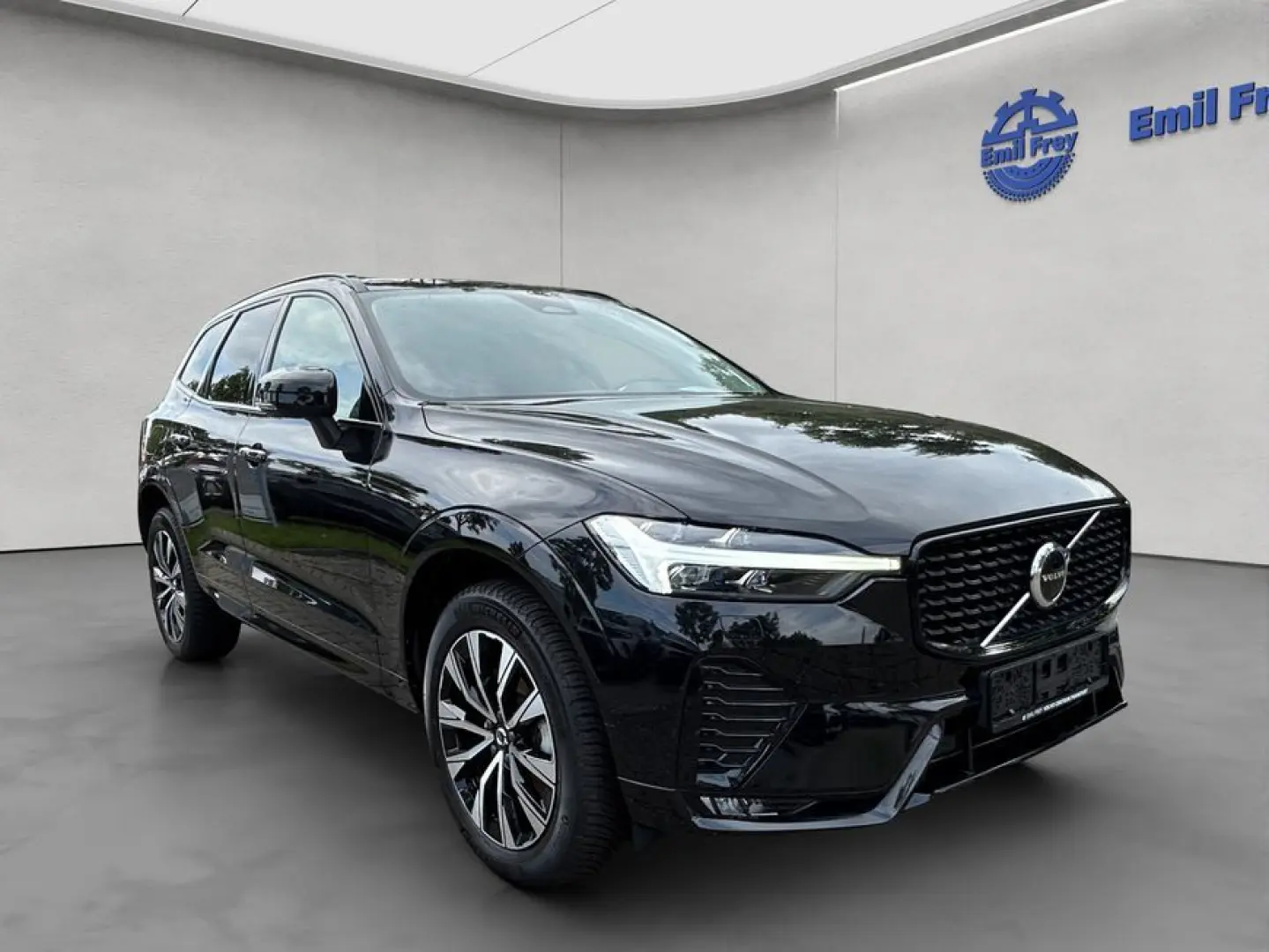 XC60 B4 D AWD Plus Dark LED, Navi