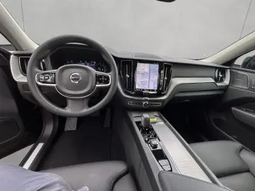 XC60 B4 D AWD Plus Dark LED, Navi