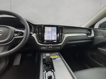 XC60 B4 D AWD Plus Dark LED, Navi