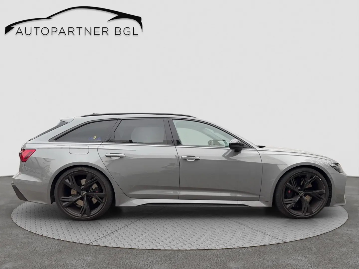 RS 6 Avant 4.0 TFSI quattro Matrix Pano Soundsy.