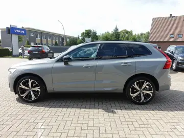 XC60 B4 AWD Plus Dark/AHK/360°Cam/Pano./Lenkrhz.