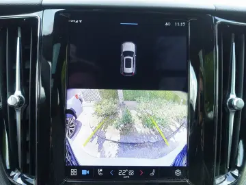 XC60 B4 AWD Plus Dark/AHK/360°Cam/Pano./Lenkrhz.