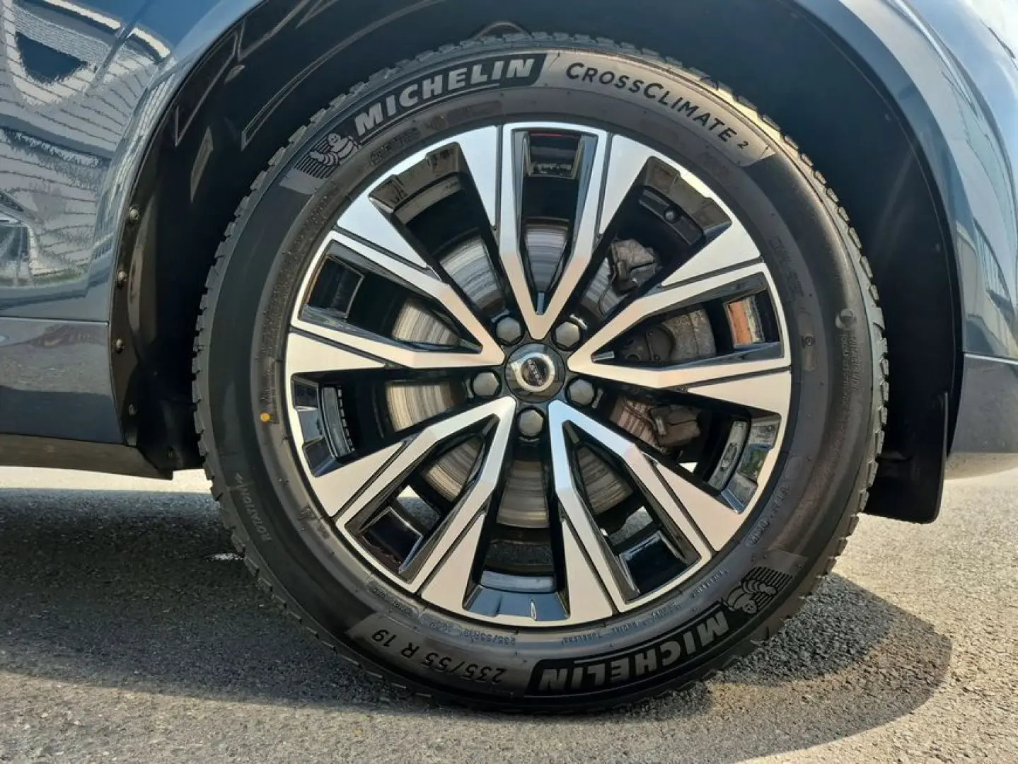 XC60 B4 D AWD Plus Dark Stdhzg * Sound