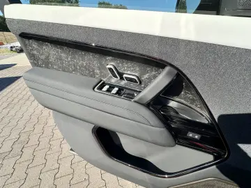 Range Rover Sport P530 4.4 V8  First Edition