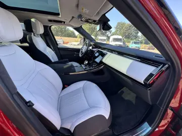 Range Rover Sport P530 4.4 V8  First Edition
