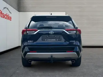 2,5 Hybrid 4x4 Style Selection