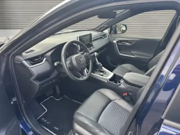 2,5 Hybrid 4x4 Style Selection