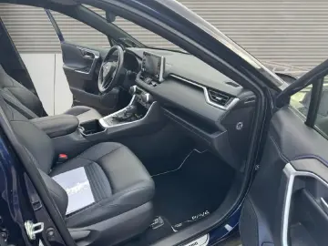2,5 Hybrid 4x4 Style Selection