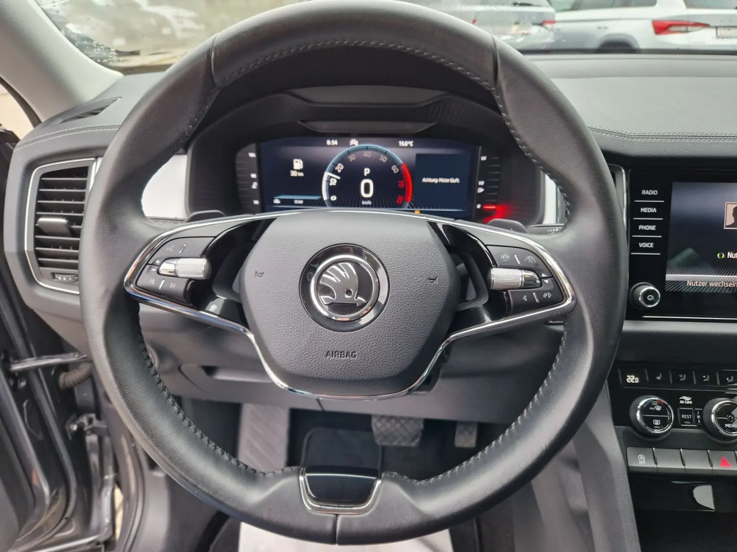 Kodiaq Ambition 1.5TSI AHK+Car play+LED