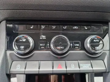Kodiaq Ambition 1.5TSI AHK+Car play+LED