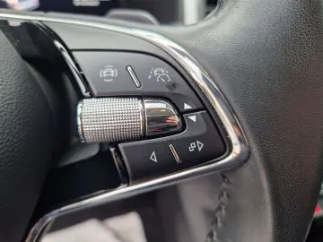 Kodiaq Ambition 1.5TSI AHK+Car play+LED