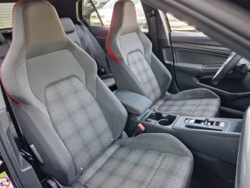Golf VIII  GTI 2.0 AHK+Kamera+Head up