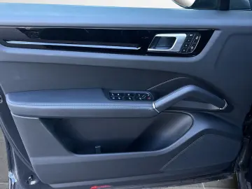 Cayenne E-Hybrid Coupe | 21-Zoll | Luftfederung