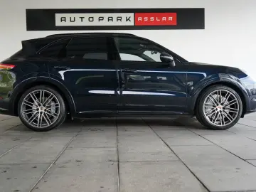 Cayenne Turbo*SportDesign+Sp.Abgas+Sp.Chrono*22z