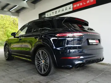 Cayenne Turbo*SportDesign+Sp.Abgas+Sp.Chrono*22z