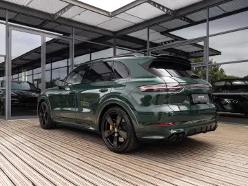 Cayenne 4.0 Turbo S E-Hybrid | PTS GOODWOODGREEN