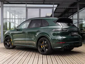 Cayenne 4.0 Turbo S E-Hybrid | PTS GOODWOODGREEN