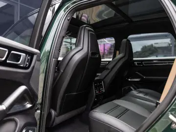 Cayenne 4.0 Turbo S E-Hybrid | PTS GOODWOODGREEN