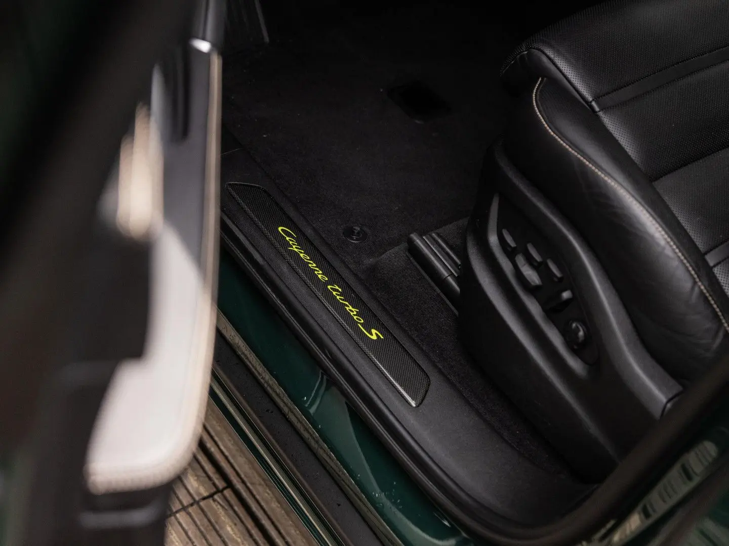 Cayenne 4.0 Turbo S E-Hybrid | PTS GOODWOODGREEN