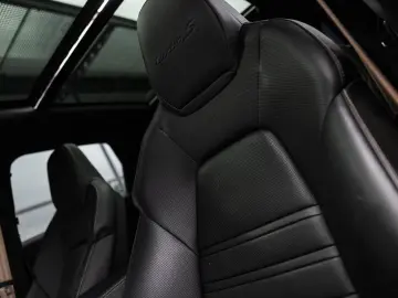 Cayenne 4.0 Turbo S E-Hybrid | PTS GOODWOODGREEN