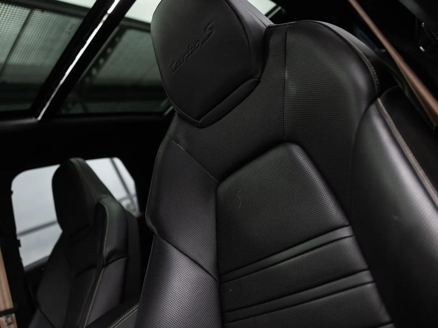 Cayenne 4.0 Turbo S E-Hybrid | PTS GOODWOODGREEN