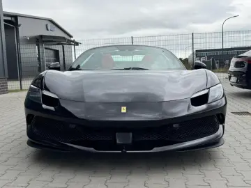 FERRARI 296 GTS CARBON BLACK RED 2025