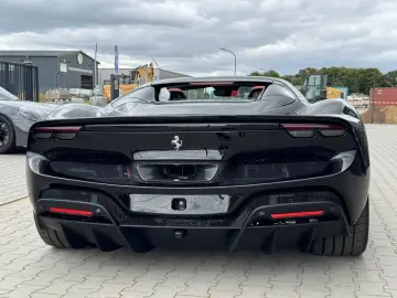 FERRARI 296 GTS CARBON BLACK/RED 2025