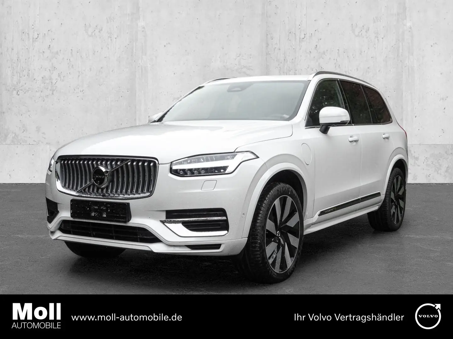 XC90 Plus Bright Recharge Plug-In Hybrid AWD T8 