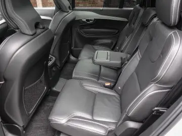 XC90 Plus Bright Recharge Plug-In Hybrid AWD T8 