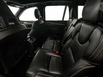 XC90 T8 Recharge AWD R-Design 7-Seats