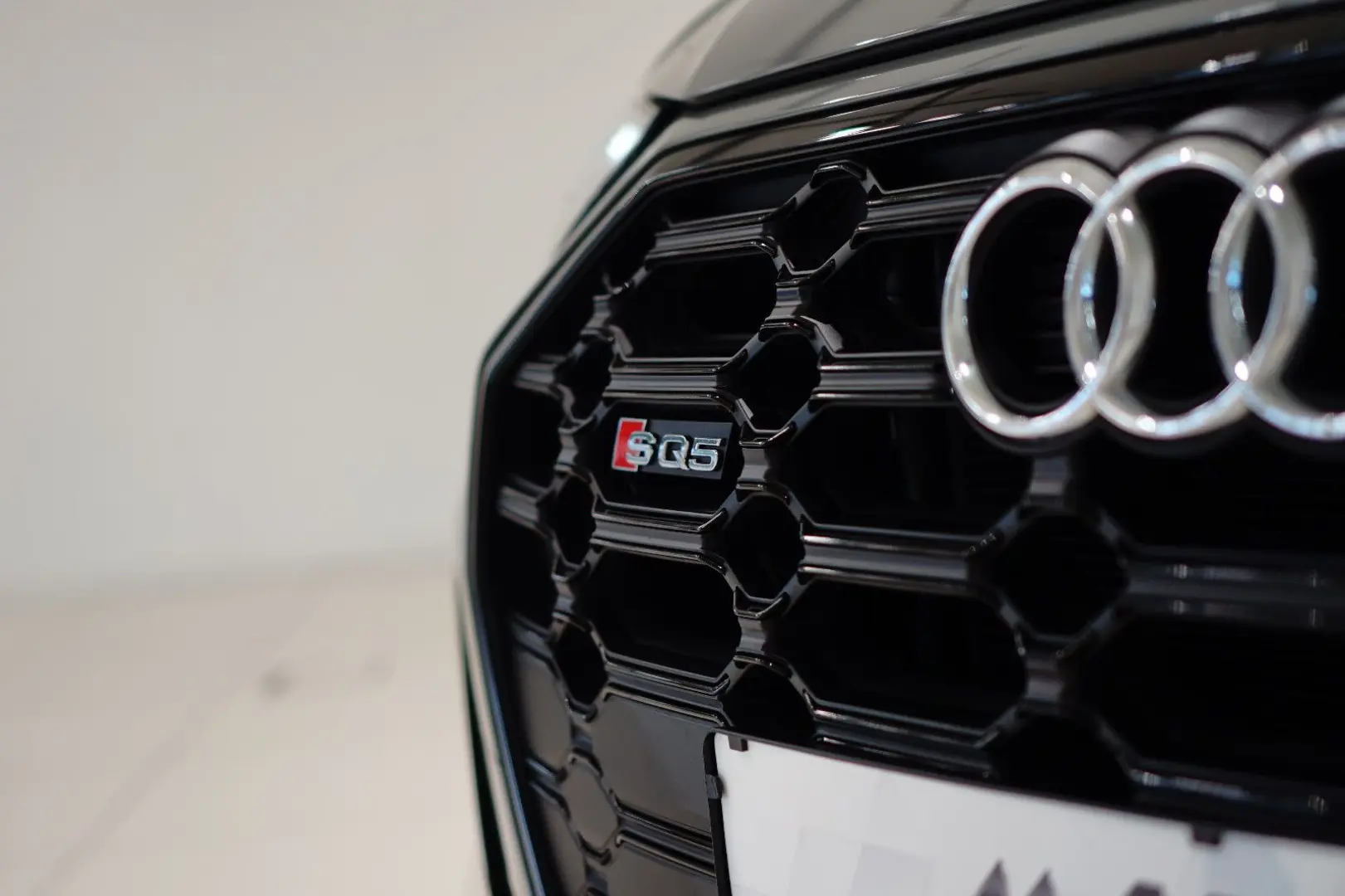 SQ5 3.0|ACC|HUD|KAMERA|PANO|COCKPIT|ANHÄNGER|B&O