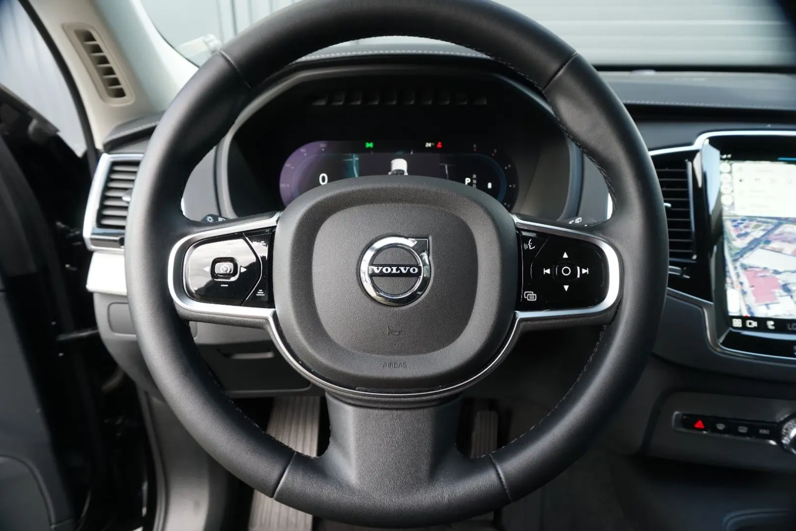 XC 90 R Design AWD ACC 360° 7-Sitze LED H&K SHZ