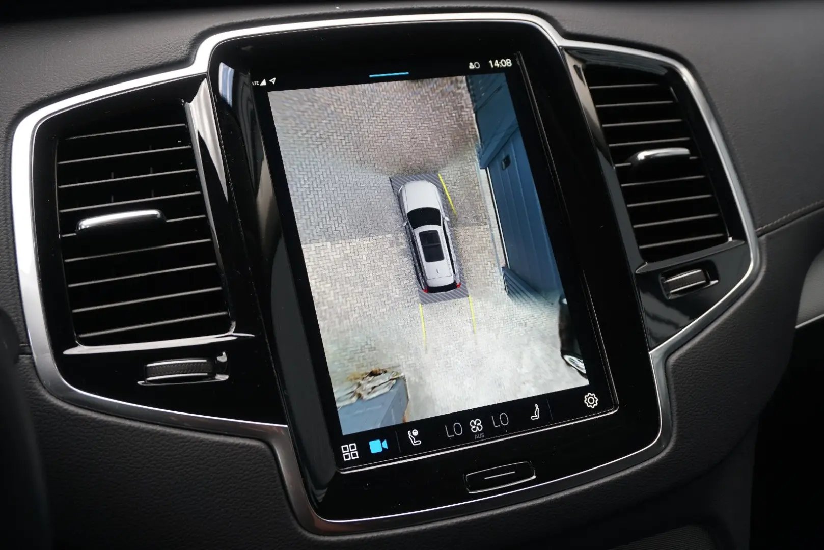 XC 90 R Design AWD ACC 360° 7-Sitze LED H&K SHZ
