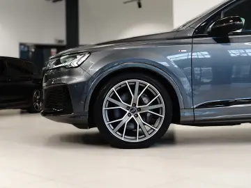 Q7 50|S-LINE|7-SITZ|HUD|LUFT|KAMERA|PANO|MEMORY|