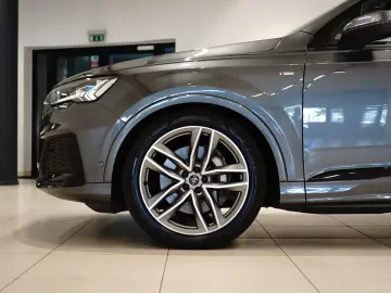 Q7 50|RS/S-LINE|7-SITZ|SOFT|MASAG|3D|LUFT|LASER|