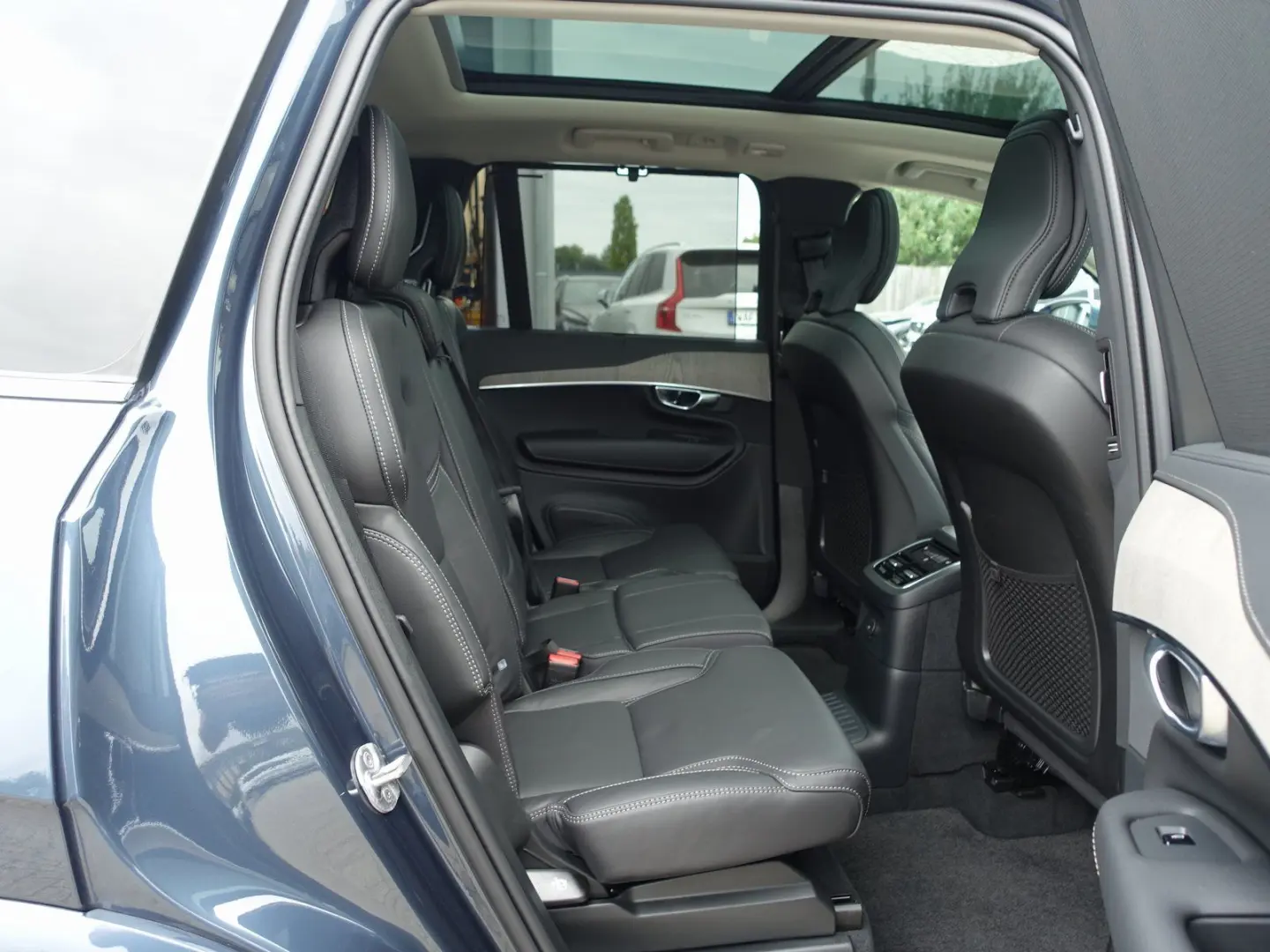 XC90 Recharge Plus T8 AWD/Pano/360°/FourC/Pano