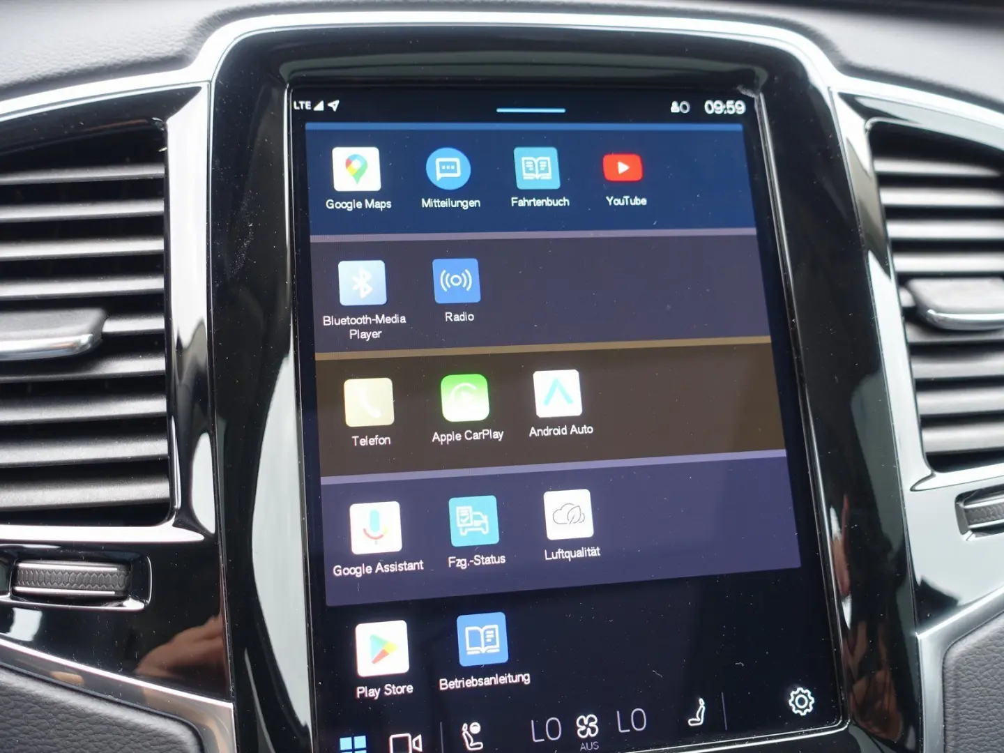 XC90 Recharge Plus T8 AWD/Pano/360°/FourC/Pano