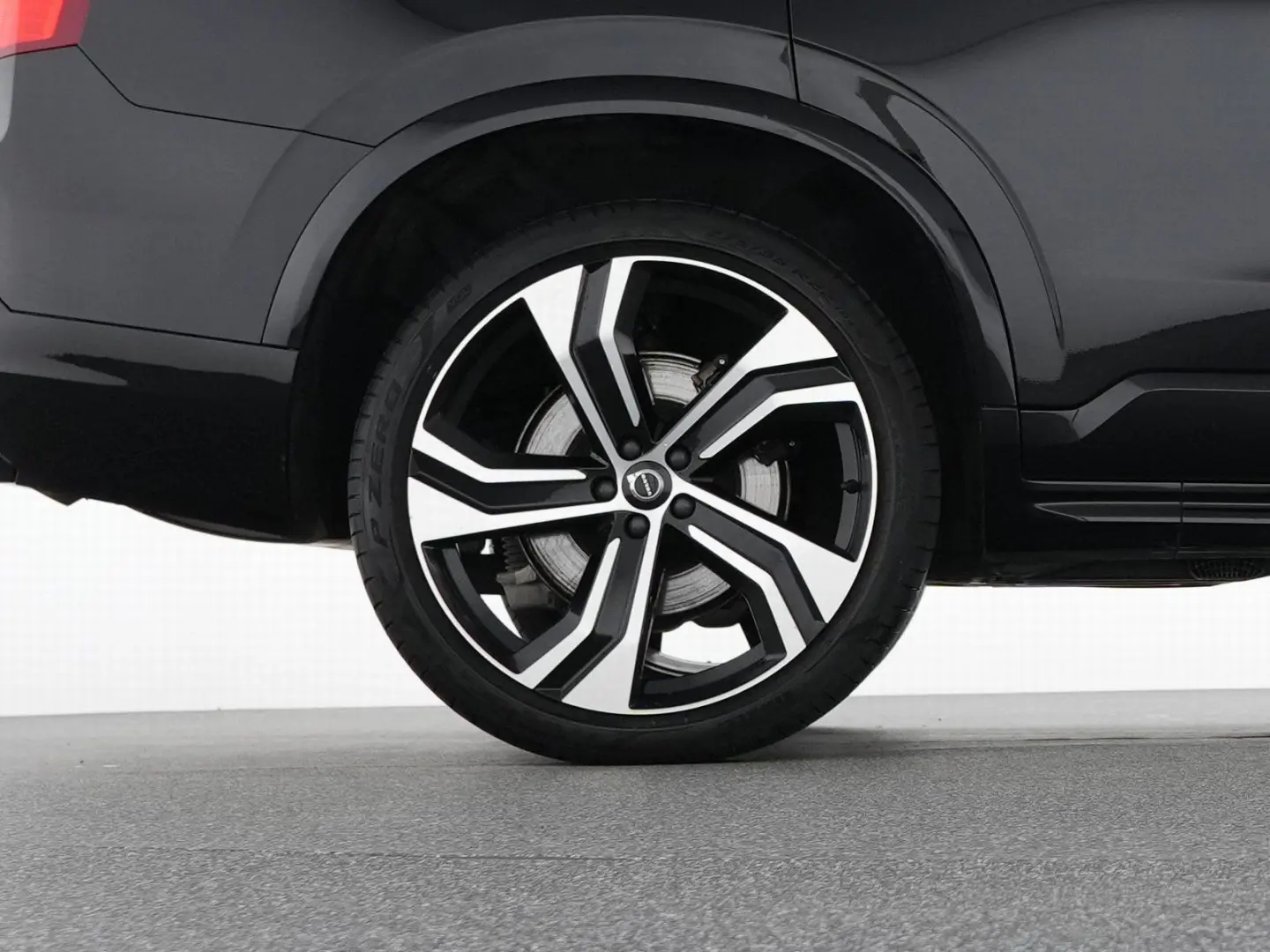 XC90 T8 Recharge AWD Plus Dark 22