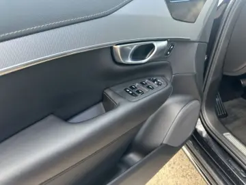 XC90 B5 AWD Plus-Bright 7S Glasd 360° Standheizu