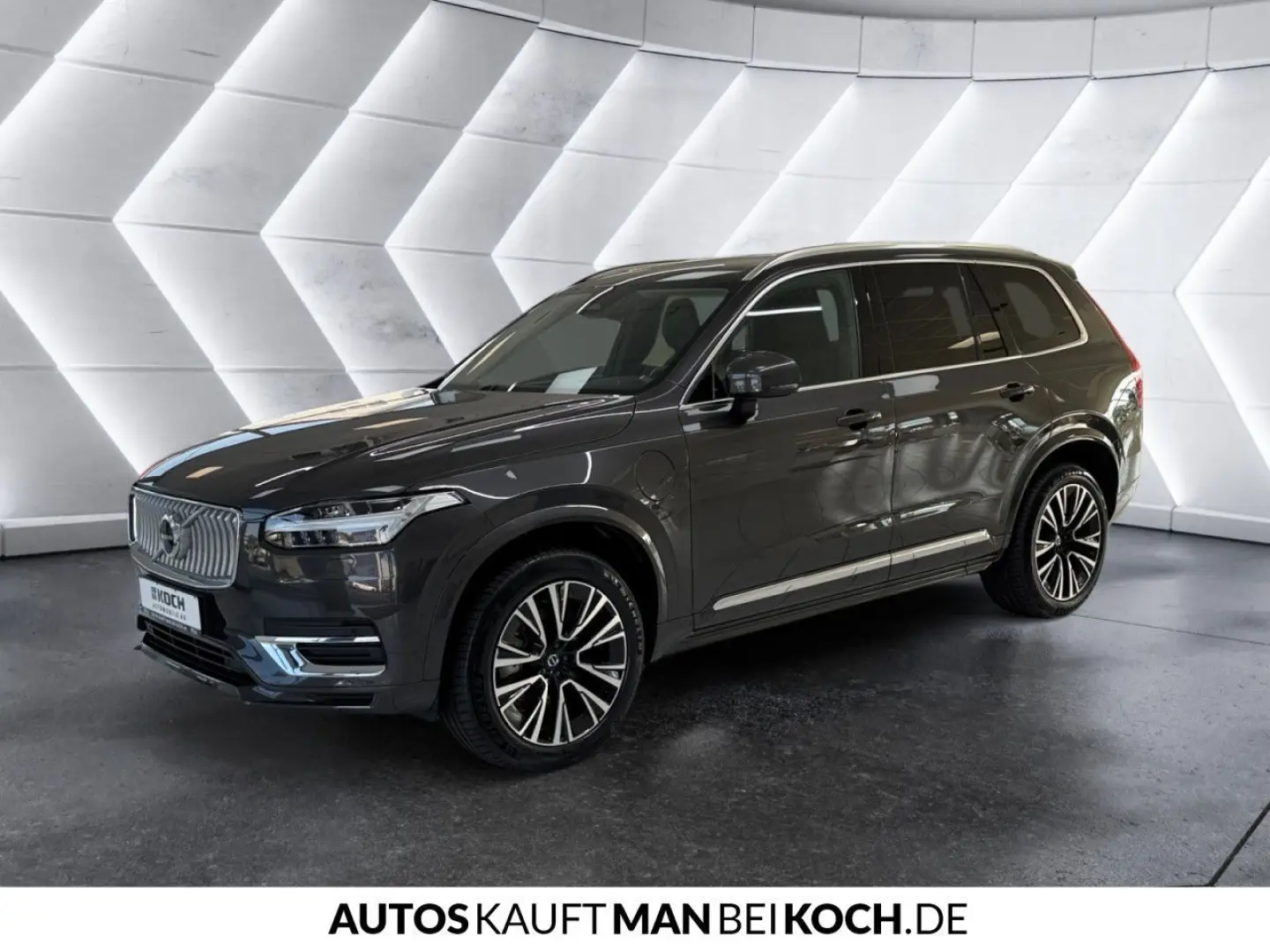 XC90 T8 AWD Core Plug-In (EURO 6d) 7-Sitzer AHK