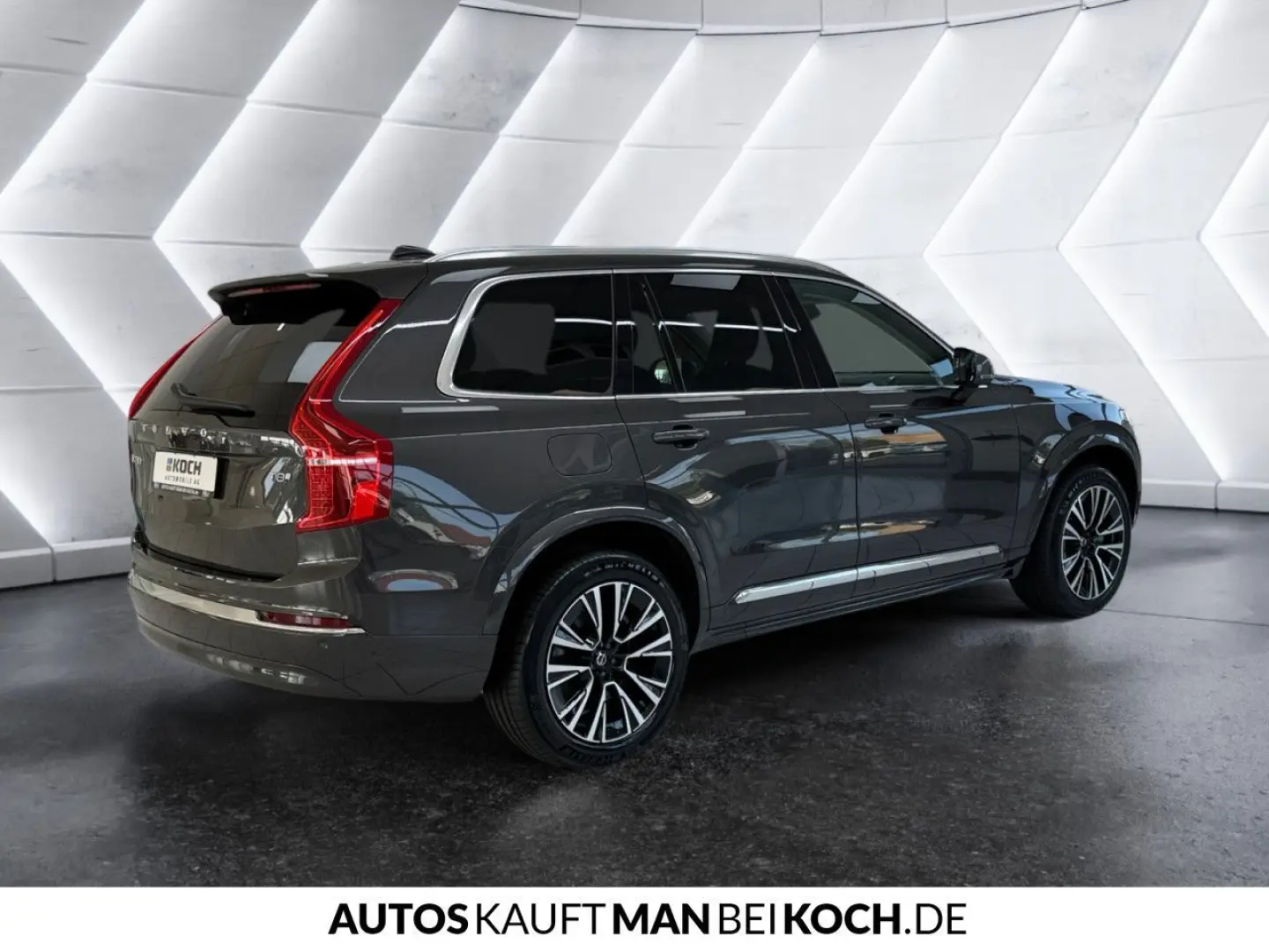 XC90 T8 AWD Core Plug-In (EURO 6d) 7-Sitzer AHK
