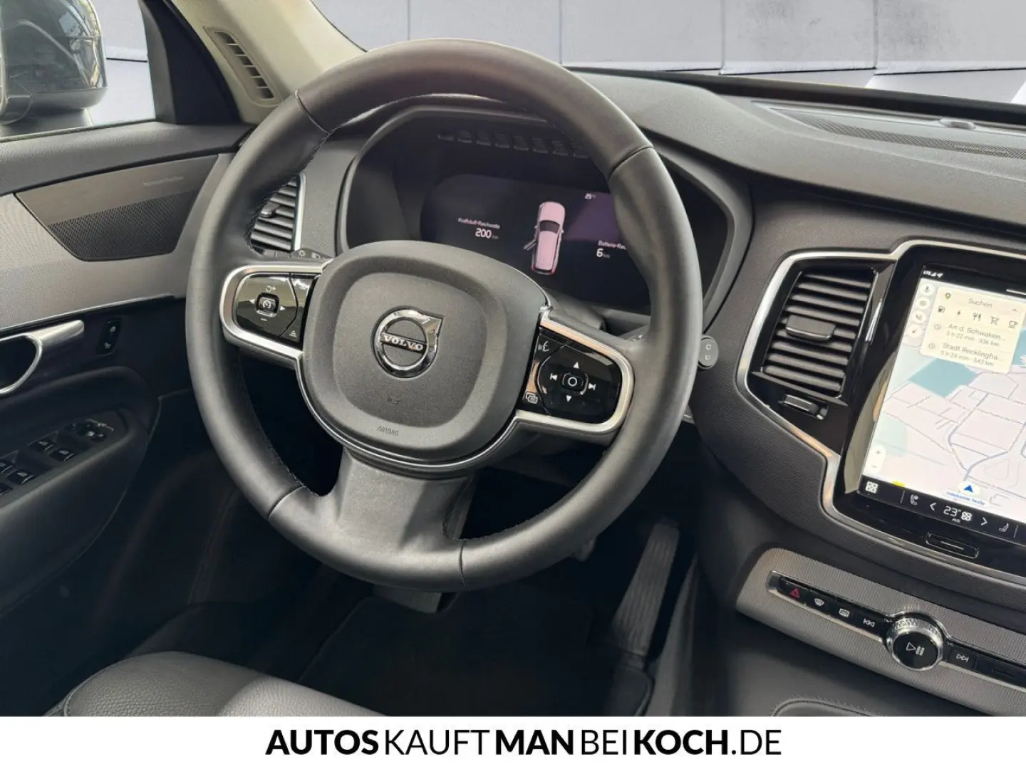 XC90 T8 AWD Core Plug-In (EURO 6d) 7-Sitzer AHK