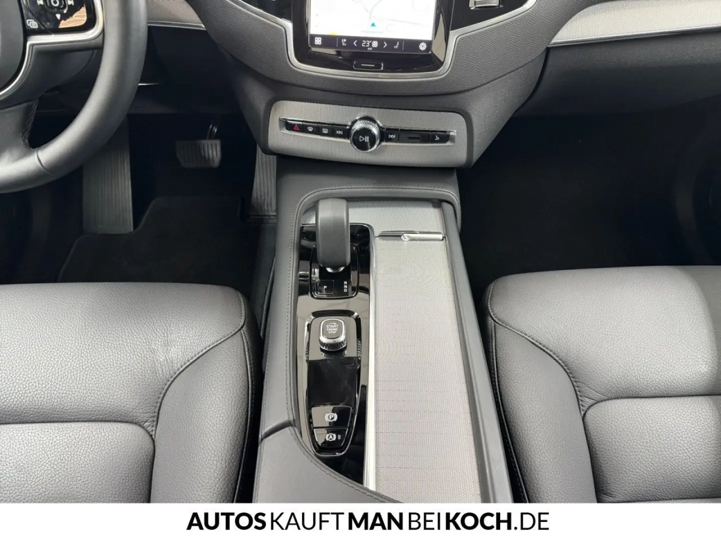 XC90 T8 AWD Core Plug-In (EURO 6d) 7-Sitzer AHK