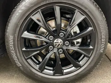 T7 Multivan Style 2.0 TDI Matrix-LED AHK 7-Sitze