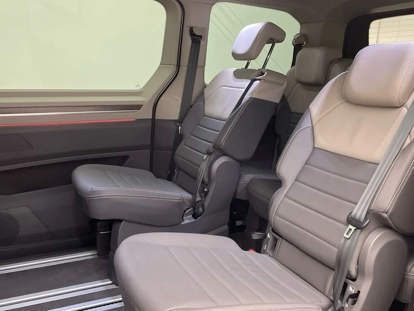 T7 Multivan Style 2.0 TDI Matrix-LED AHK 7-Sitze